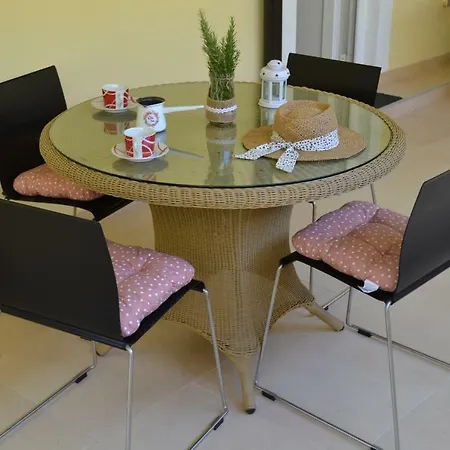 Apartment With The Terrace In The Old Town